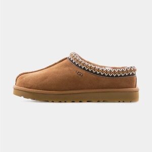 UGG Tasman